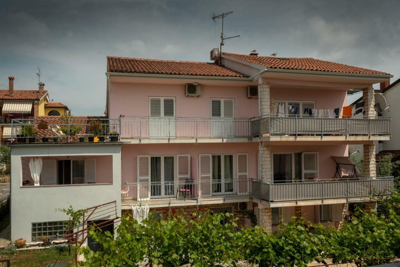 Apartment Erceg Porec Exterior photo